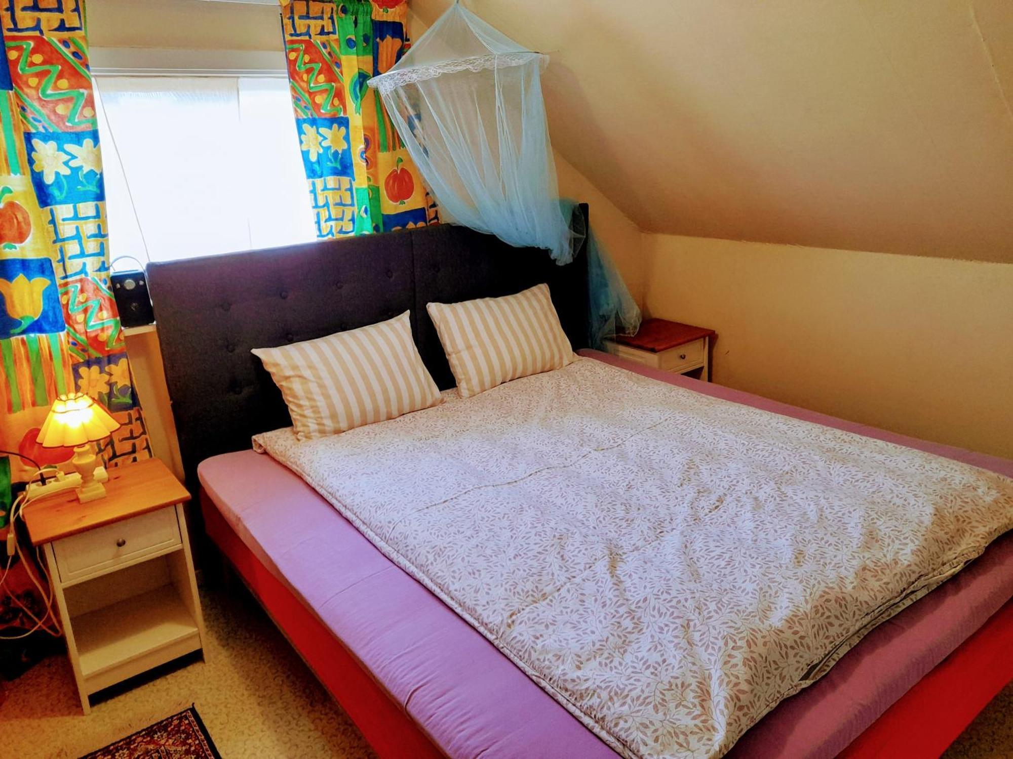 Small Bedroom, Outside Toilet, Shower Kitchen, 120 M From Sandbach Bräcke Eksteriør billede